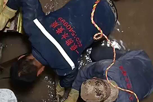 黔南电梯井堵漏施工视频